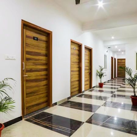 Hotel The Castle Blue Greater Noida Exterior foto