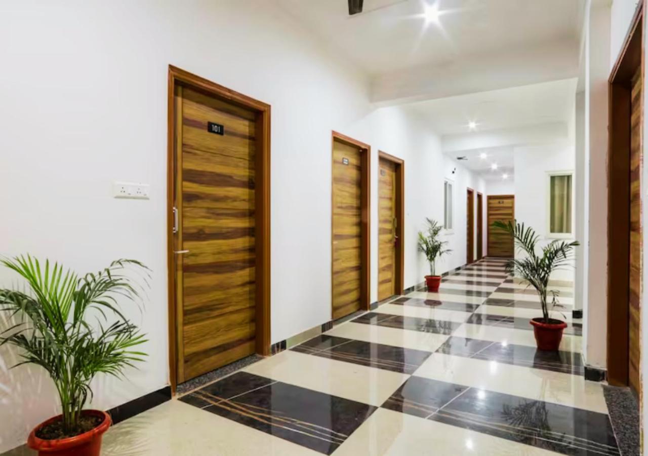Hotel The Castle Blue Greater Noida Exterior foto
